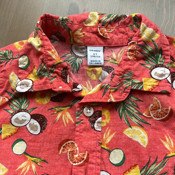 Old Navy Button Down Shirt 3T - Picture 3 of 3